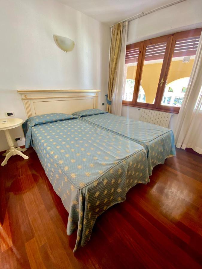 Camere Al Veliero Gardone Riviera Buitenkant foto