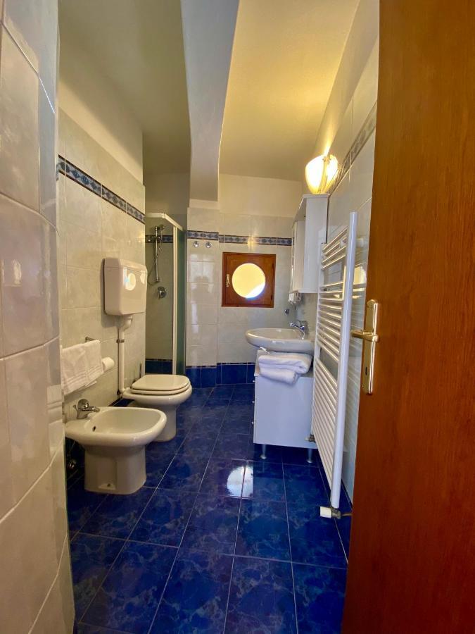 Camere Al Veliero Gardone Riviera Buitenkant foto